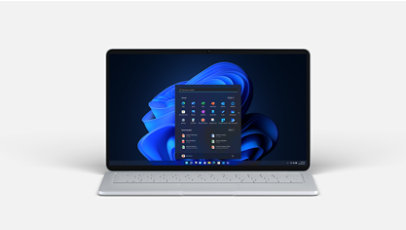 Windows 11 が動作している ノート PC。